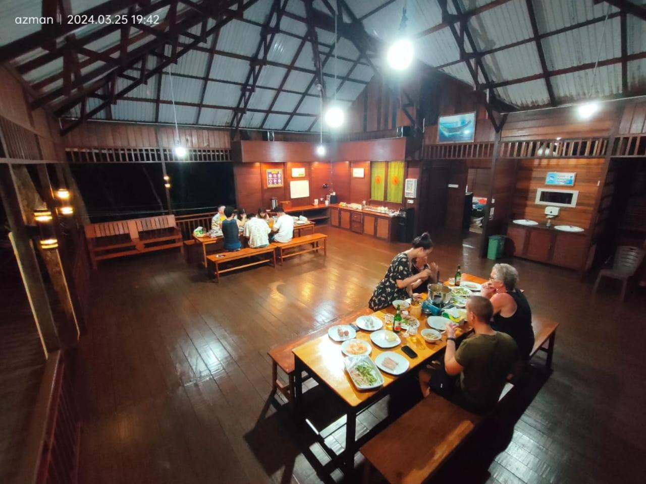 Maratua Dive Center And Lodge Maratua Island Bagian luar foto